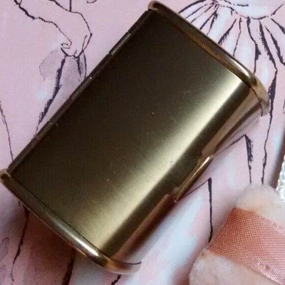 Vintage oblong shaped gold tone compact with puff and powder screen - Picture 10 of 12